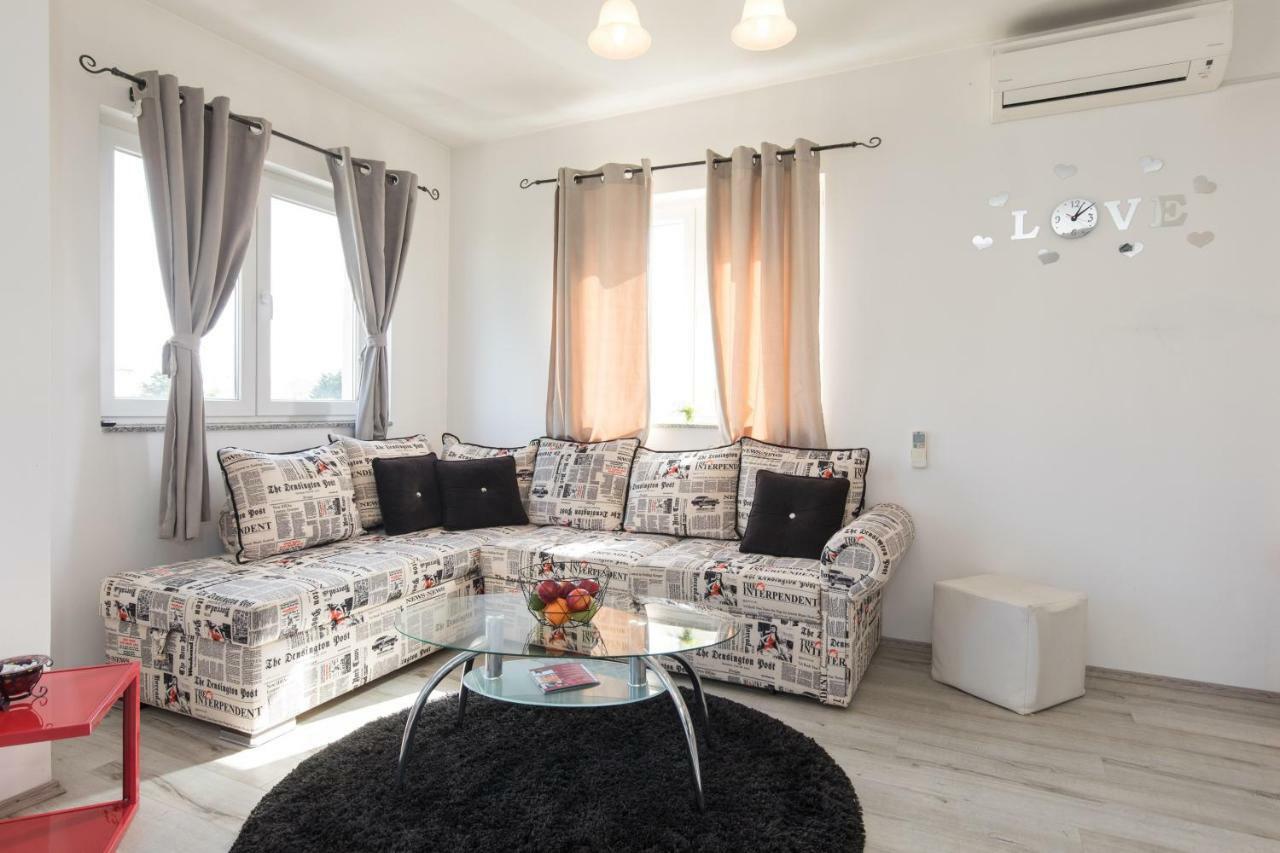 Chic Loft Appartment Krk Town Exterior photo