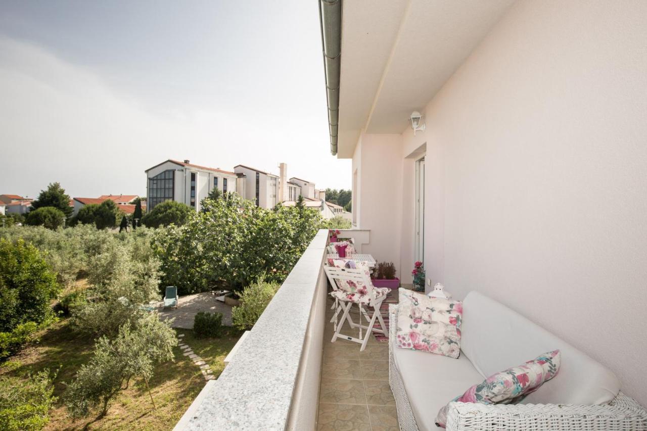 Chic Loft Appartment Krk Town Exterior photo